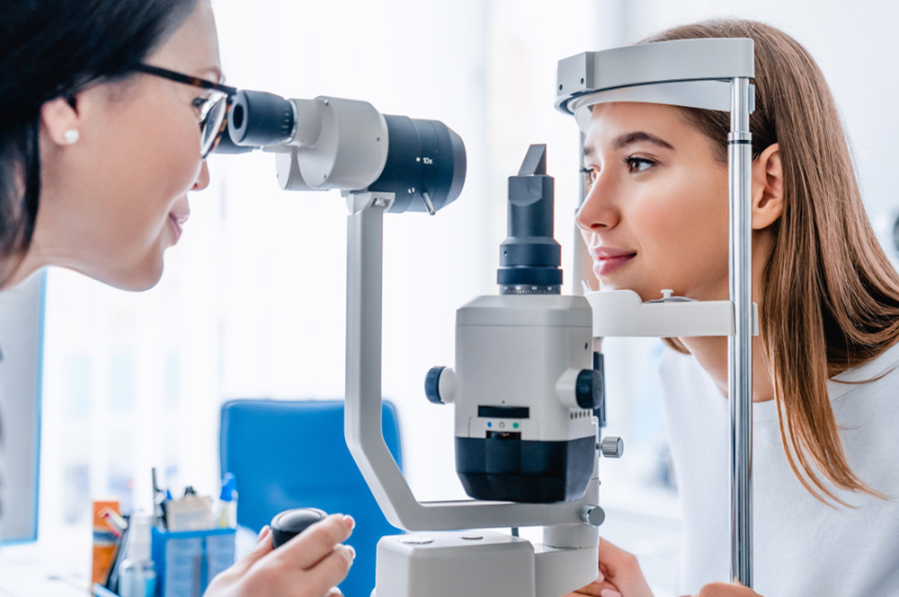 Modern eye care exam